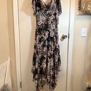Robbie Bee Puff Chiffon Floral MIDI Dress